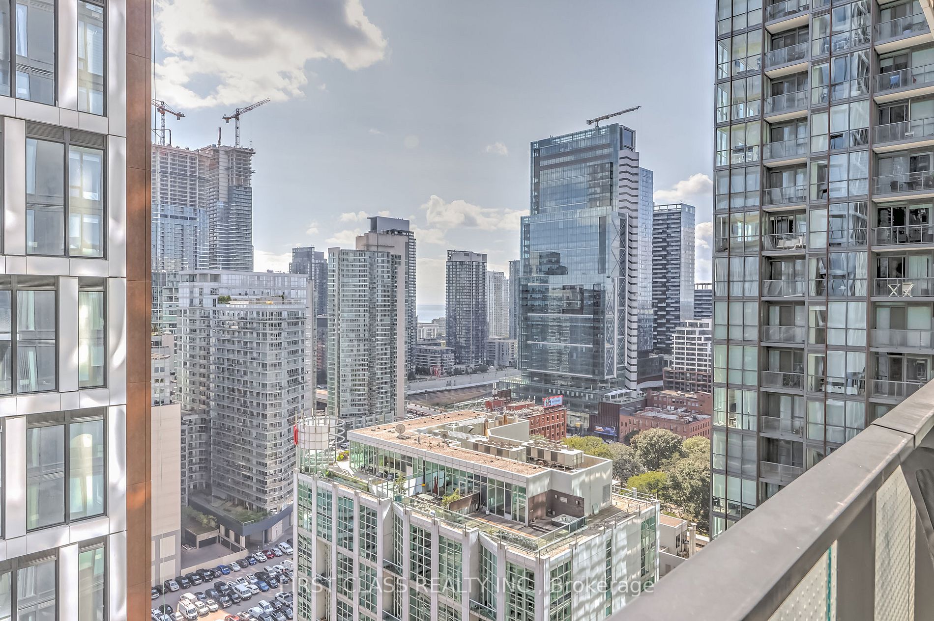 115 Blue Jays Way, #2702