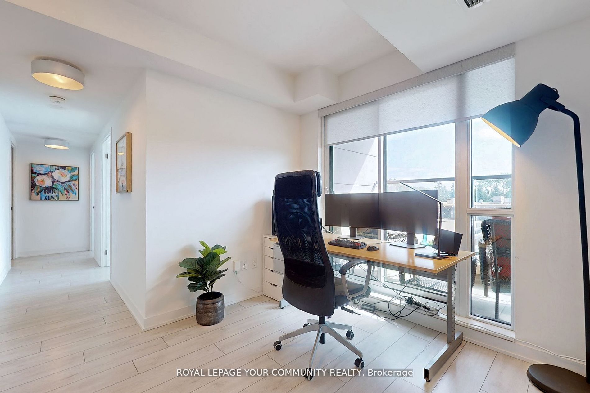 31 Tippett Rd, #215