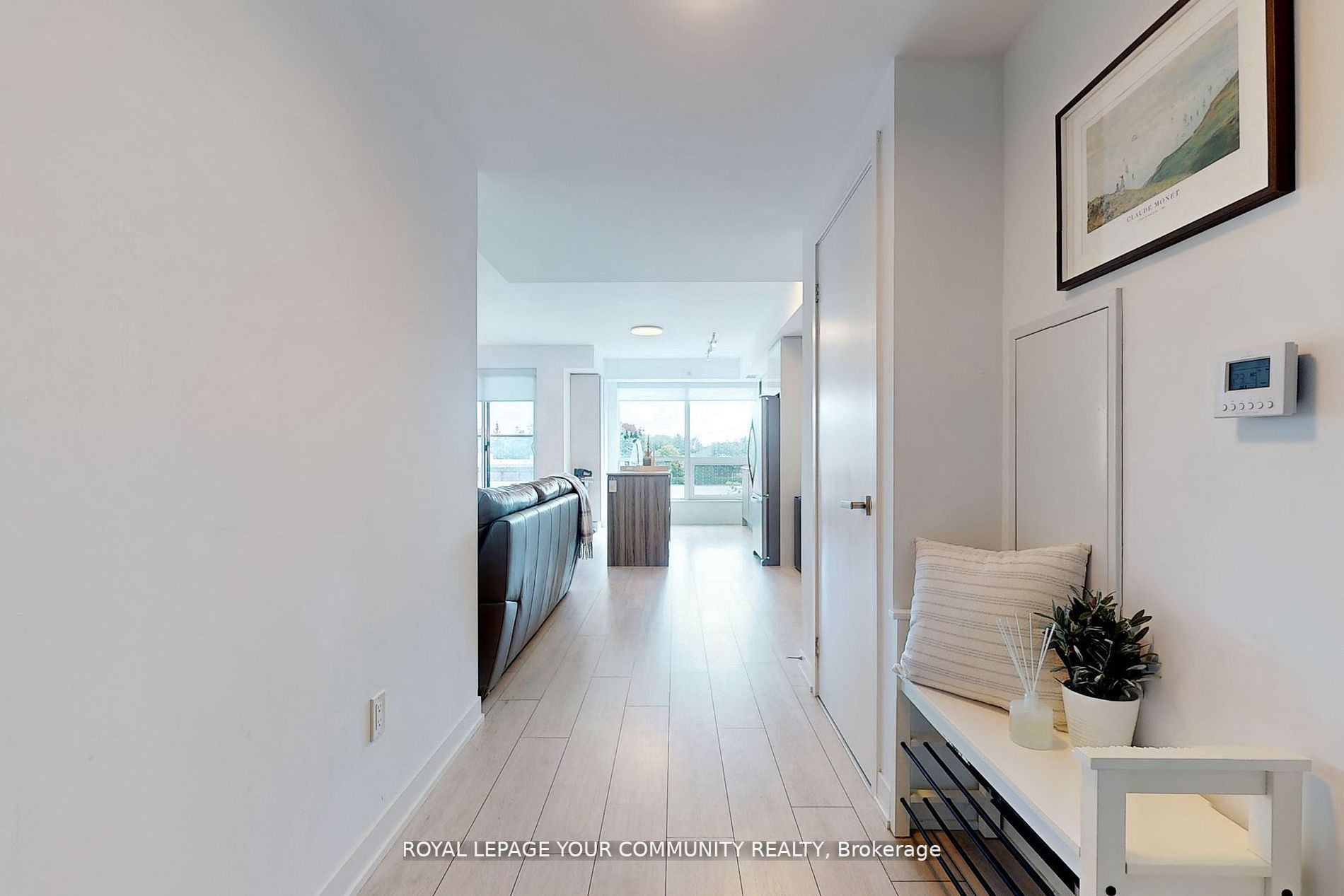 31 Tippett Rd, #215