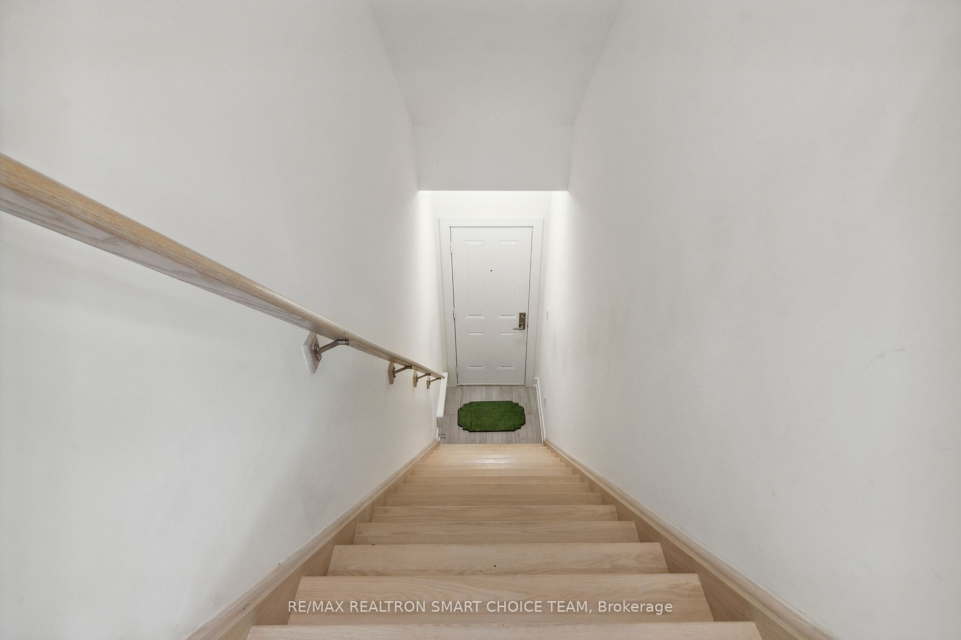 52 Holmes Ave, #3