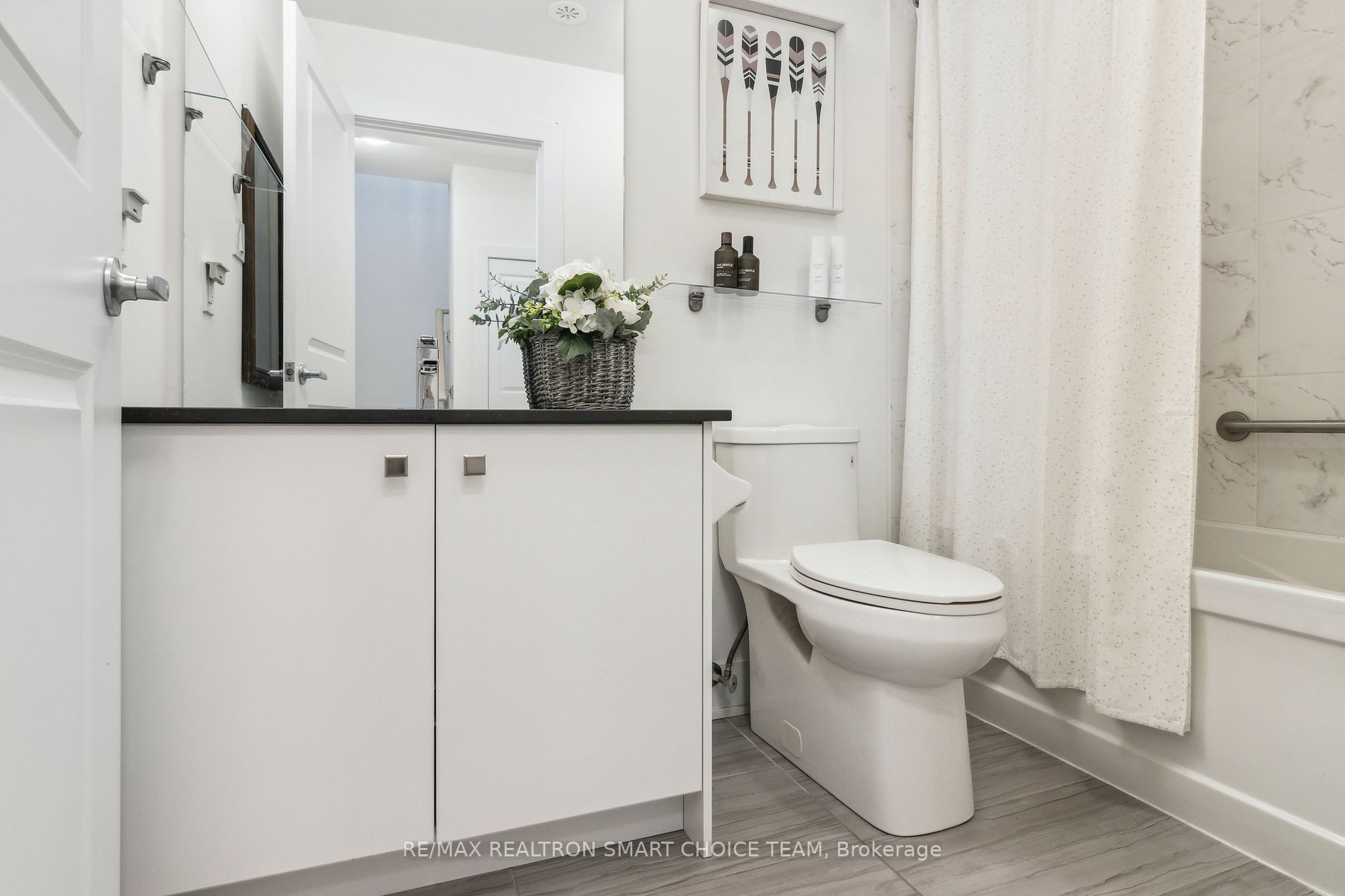 52 Holmes Ave, #3