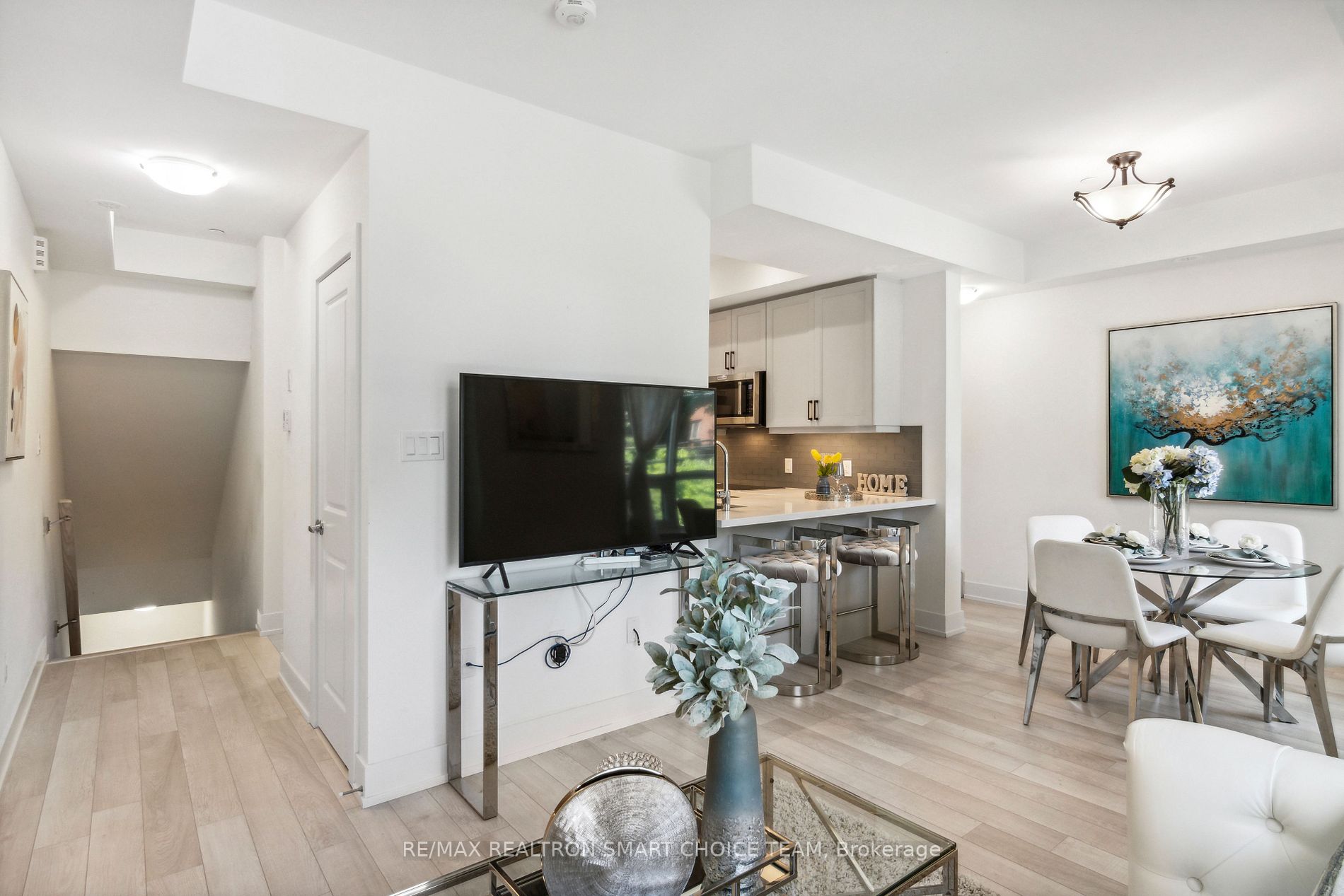 52 Holmes Ave, #3