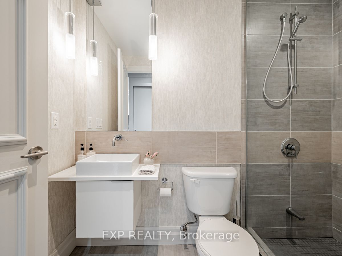 8 Charlotte St, #1403