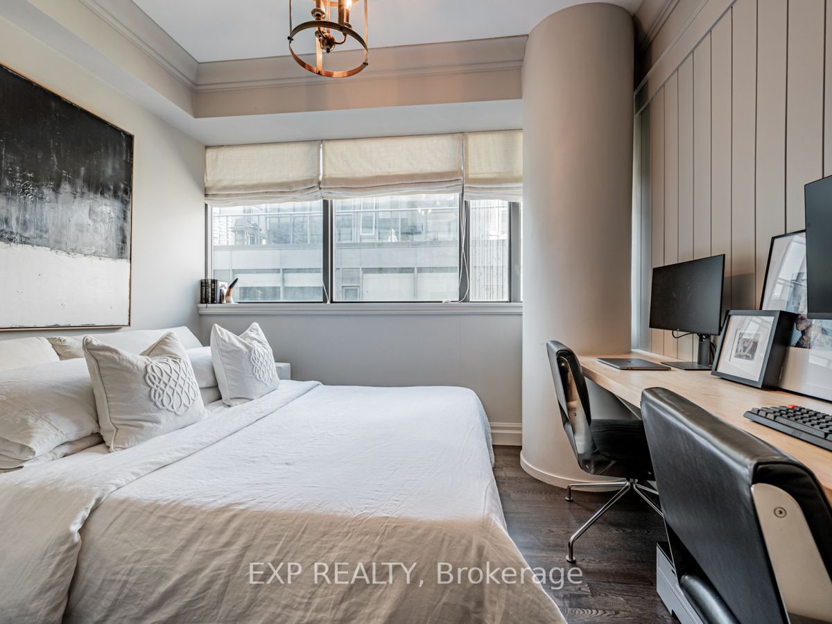 8 Charlotte St, #1403