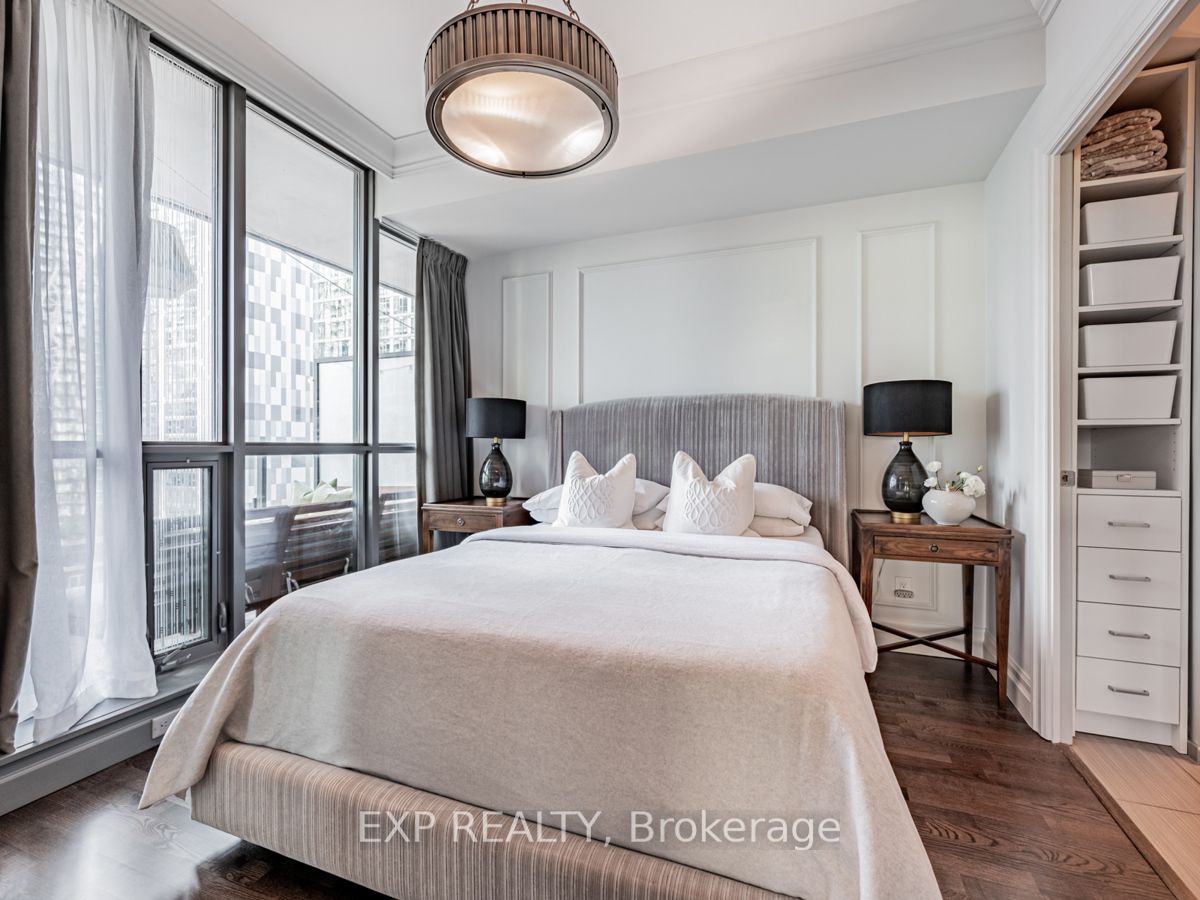 8 Charlotte St, #1403