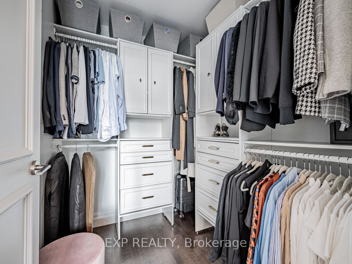8 Charlotte St, #1403