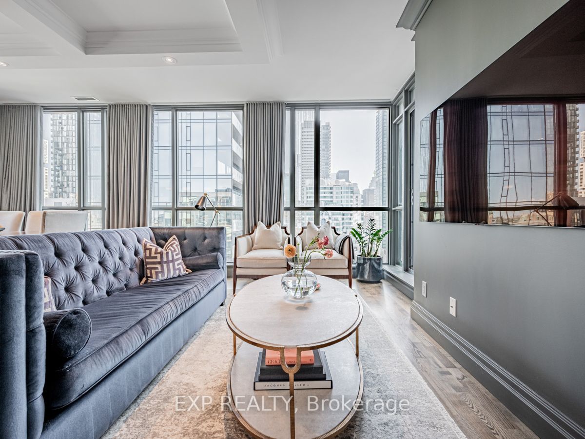 8 Charlotte St, #1403