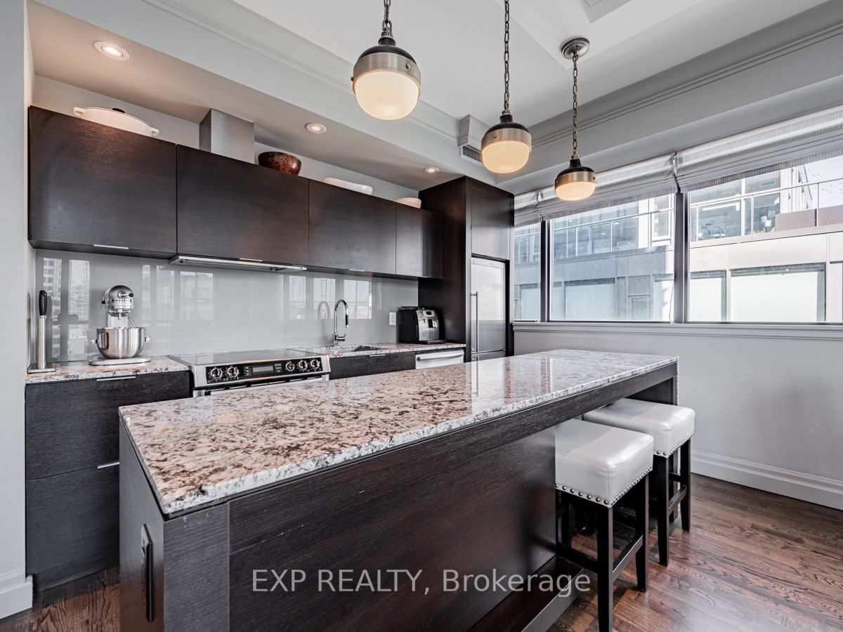 8 Charlotte St, #1403