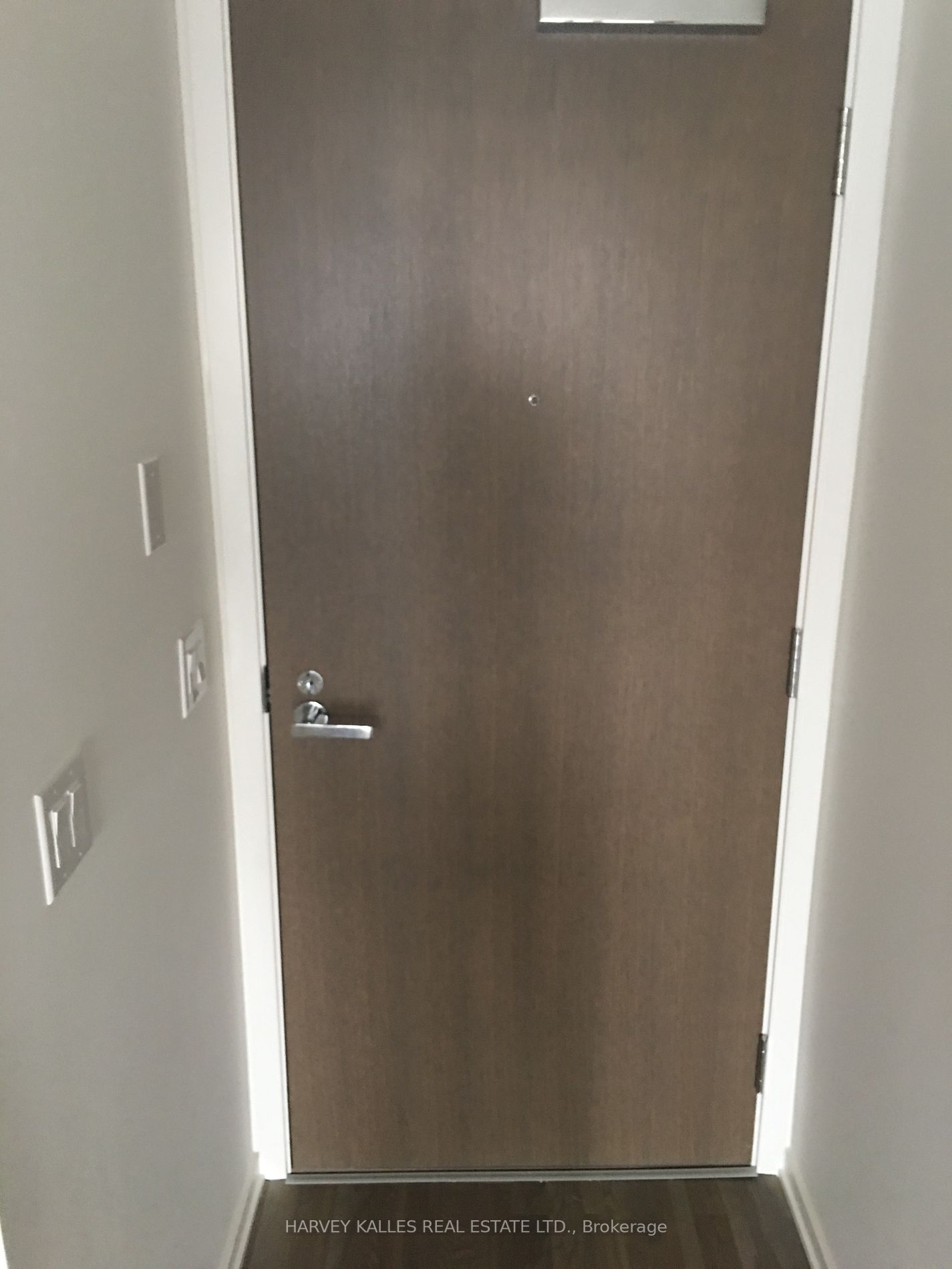 1 Bloor St E, #2105