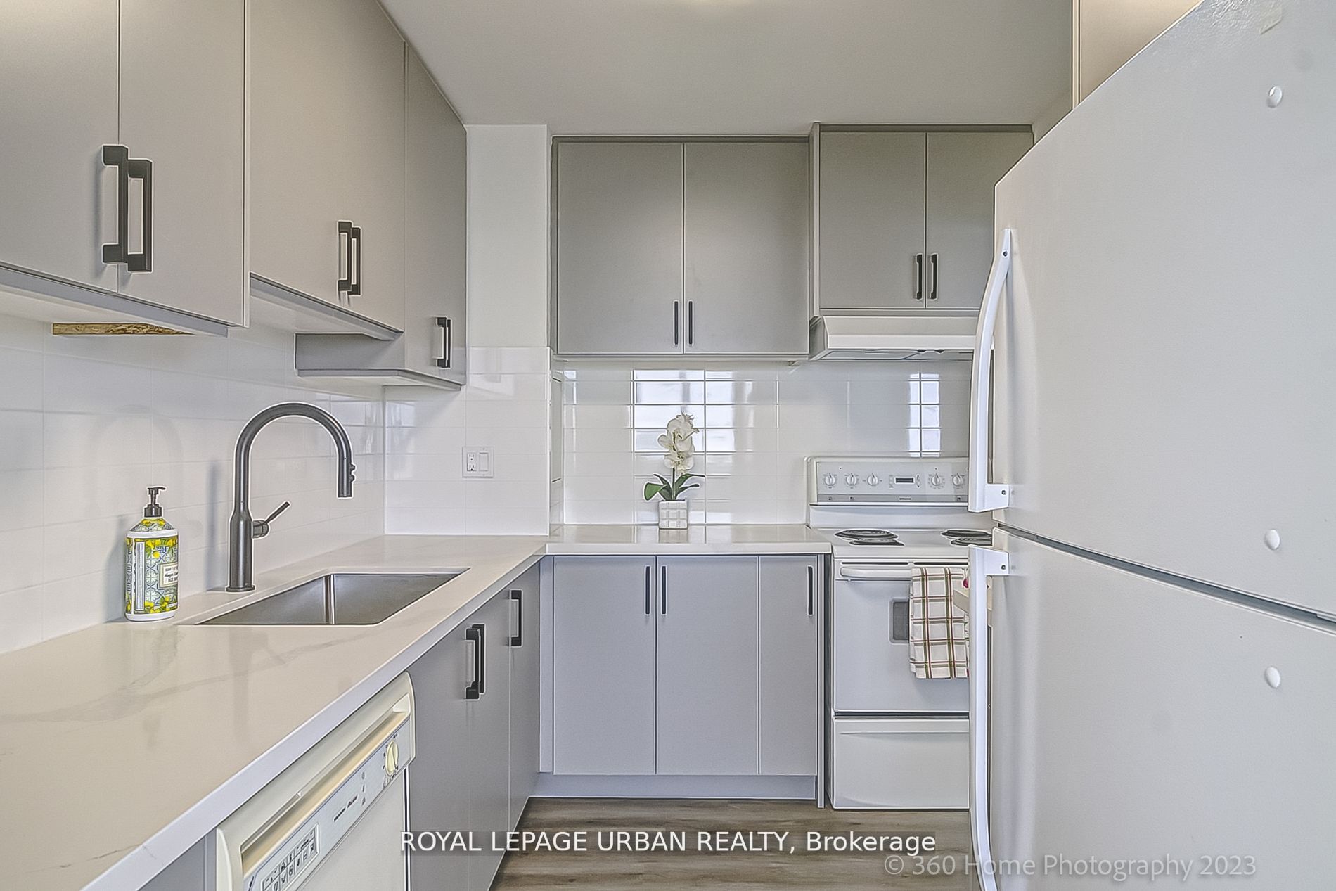 100 Leeward Glwy, #1901