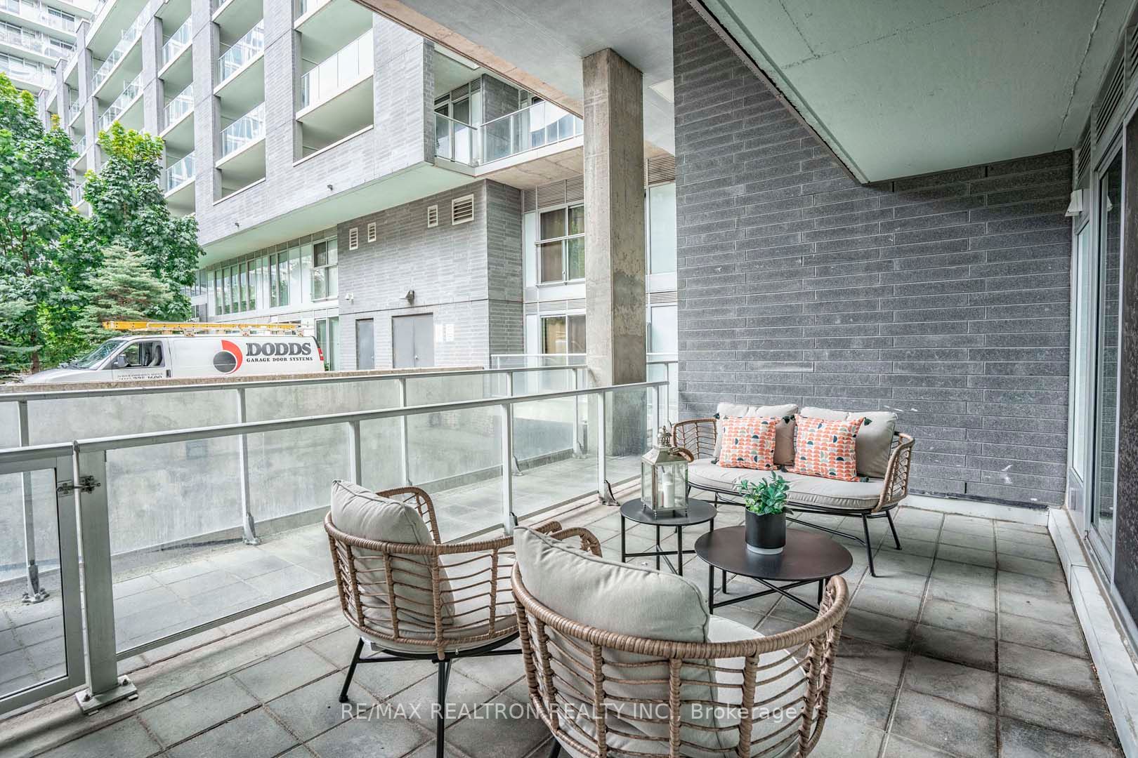 555 Wilson Ave, #E114