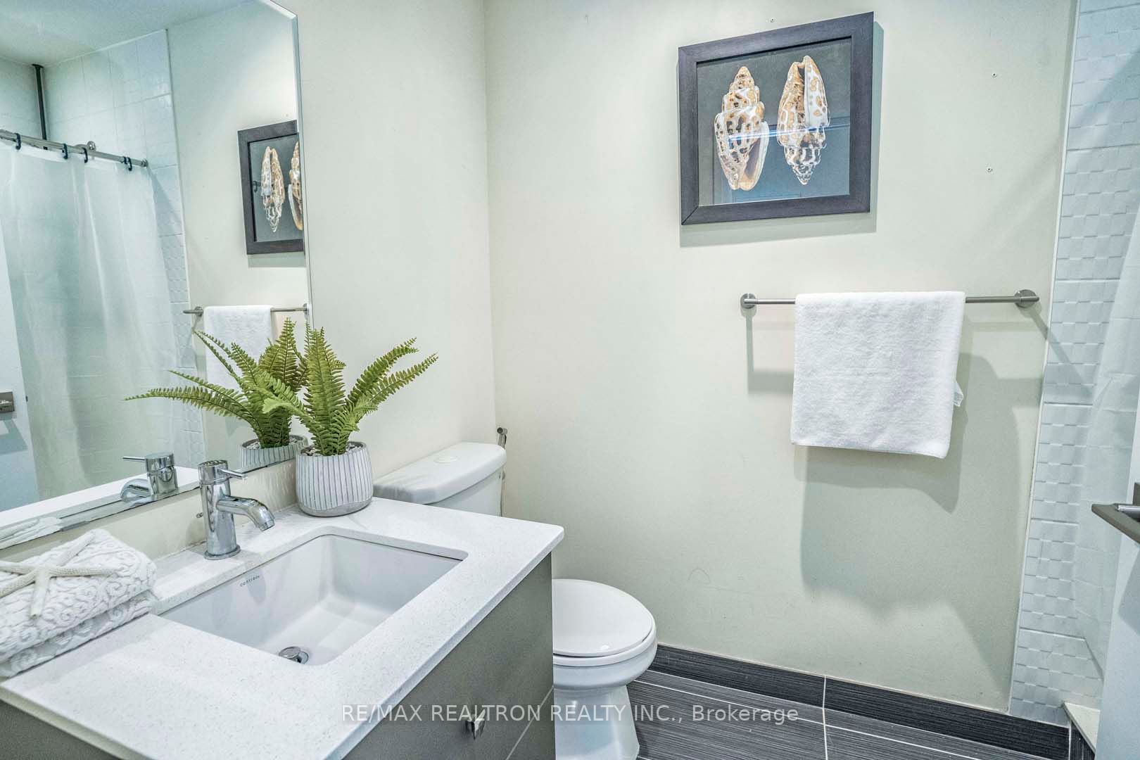 555 Wilson Ave, #E114