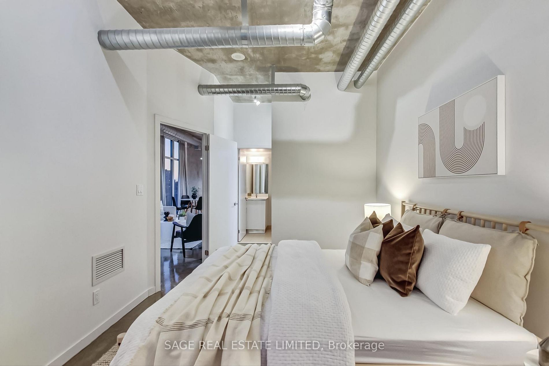 150 Sudbury St, #824