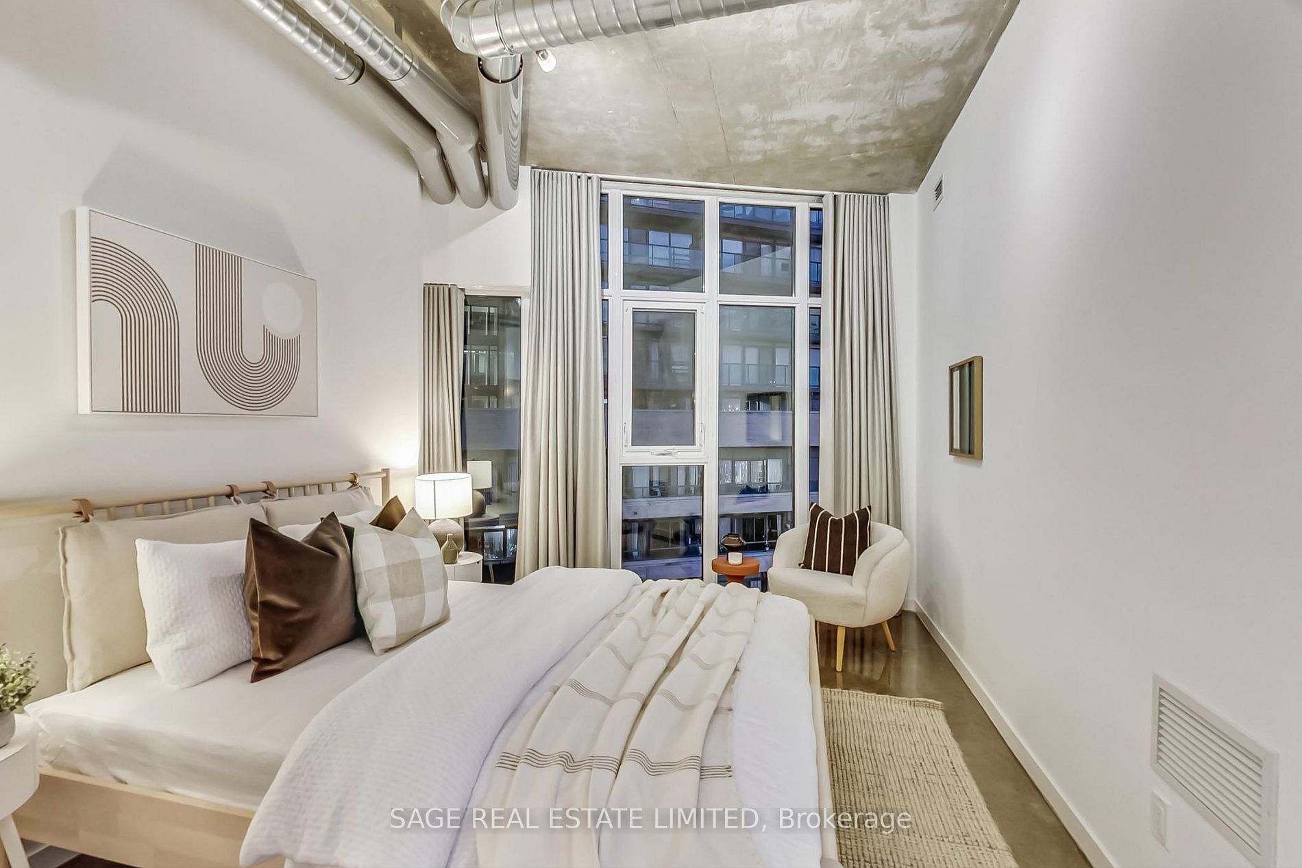 150 Sudbury St, #824