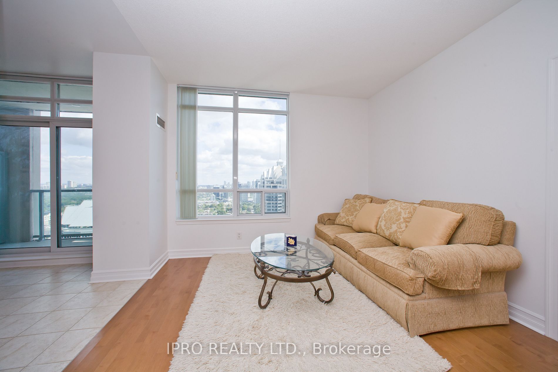 17 Barberry Pl, #Ph304