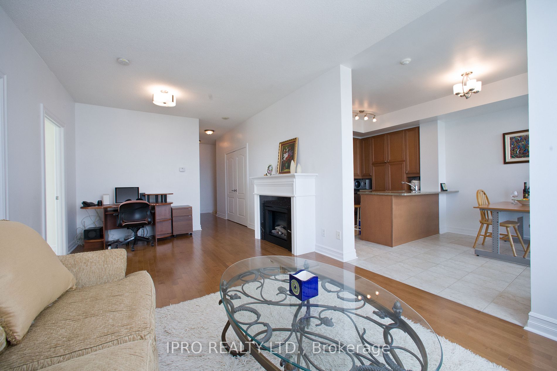 17 Barberry Pl, #Ph304