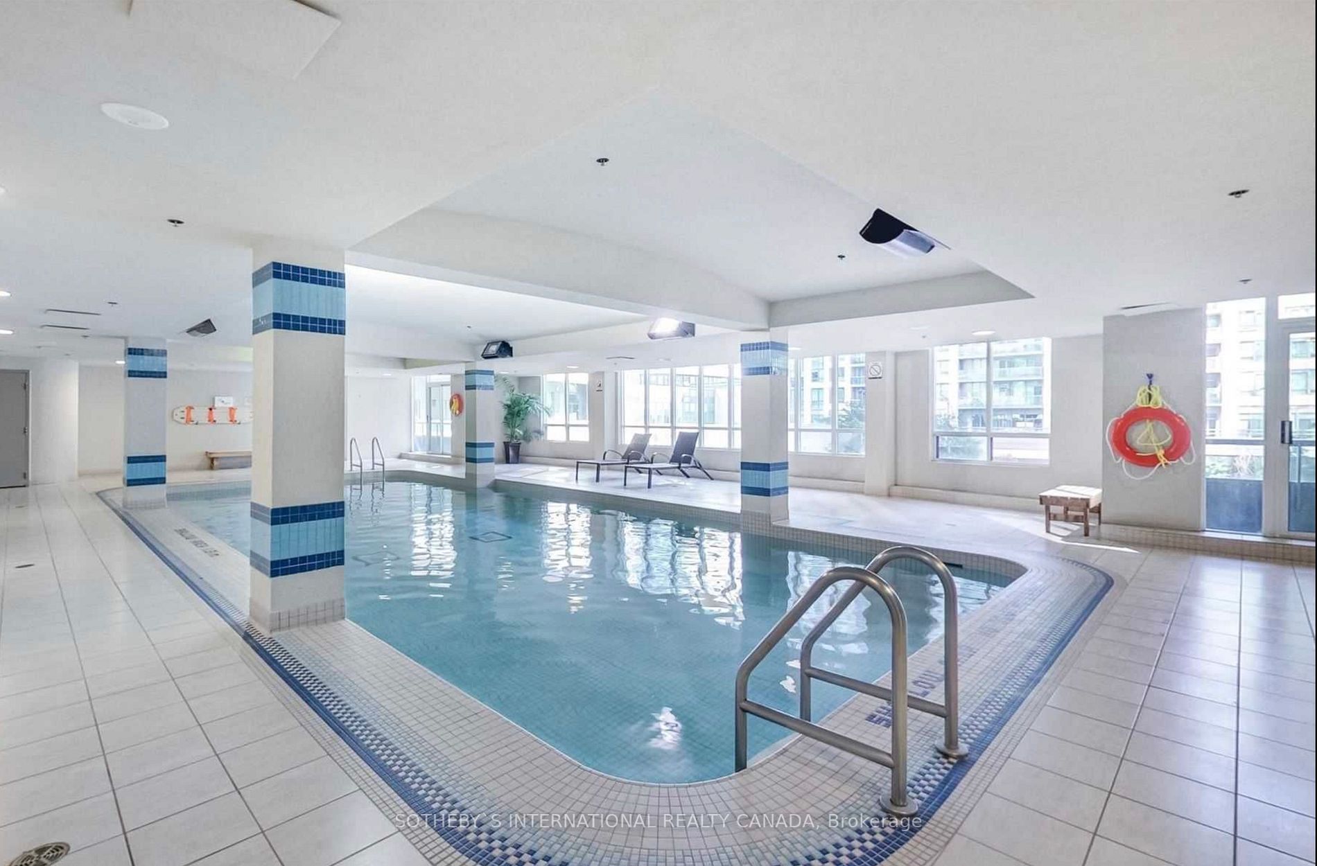30 Grand Trunk Cres, #2206