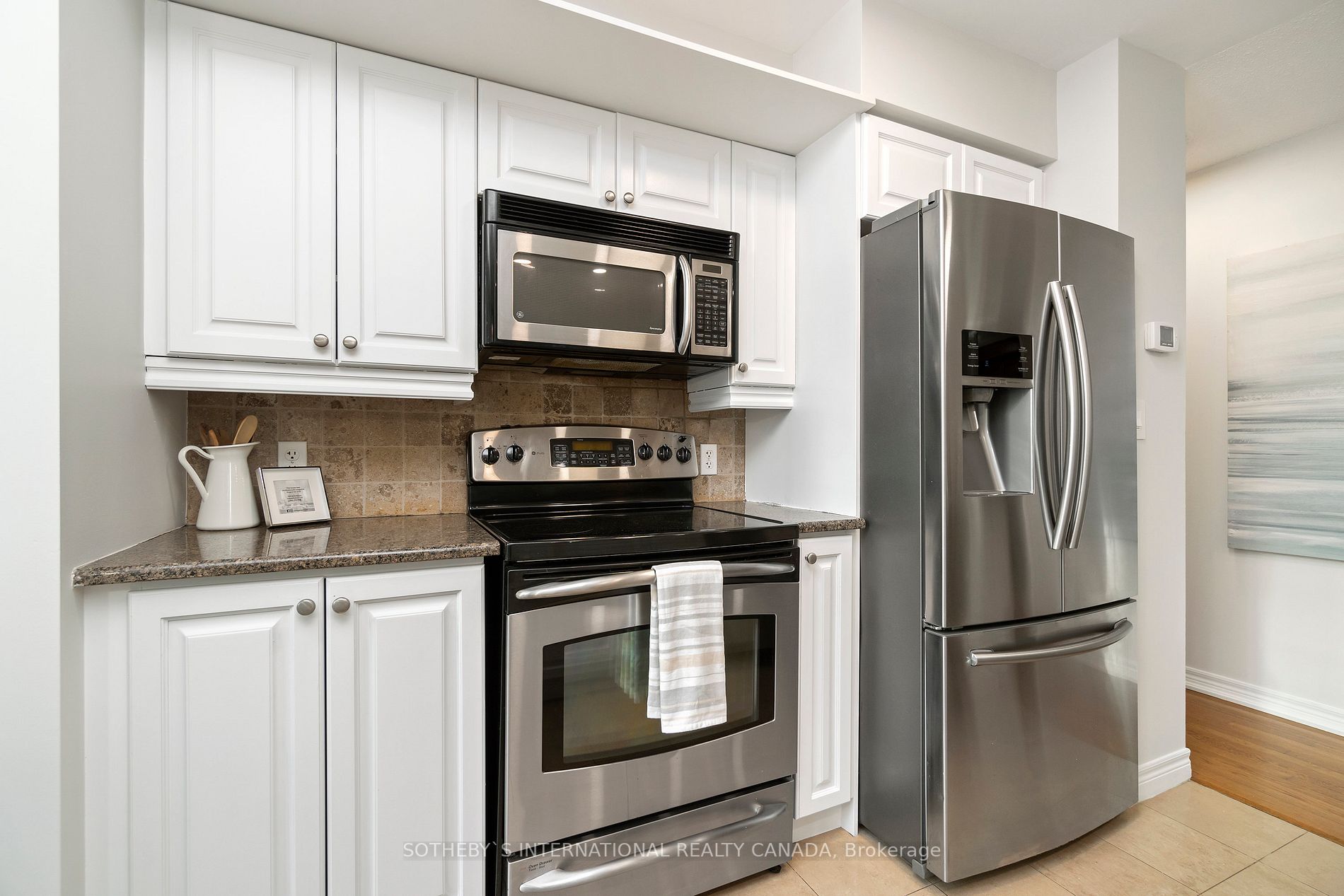 30 Grand Trunk Cres, #2206