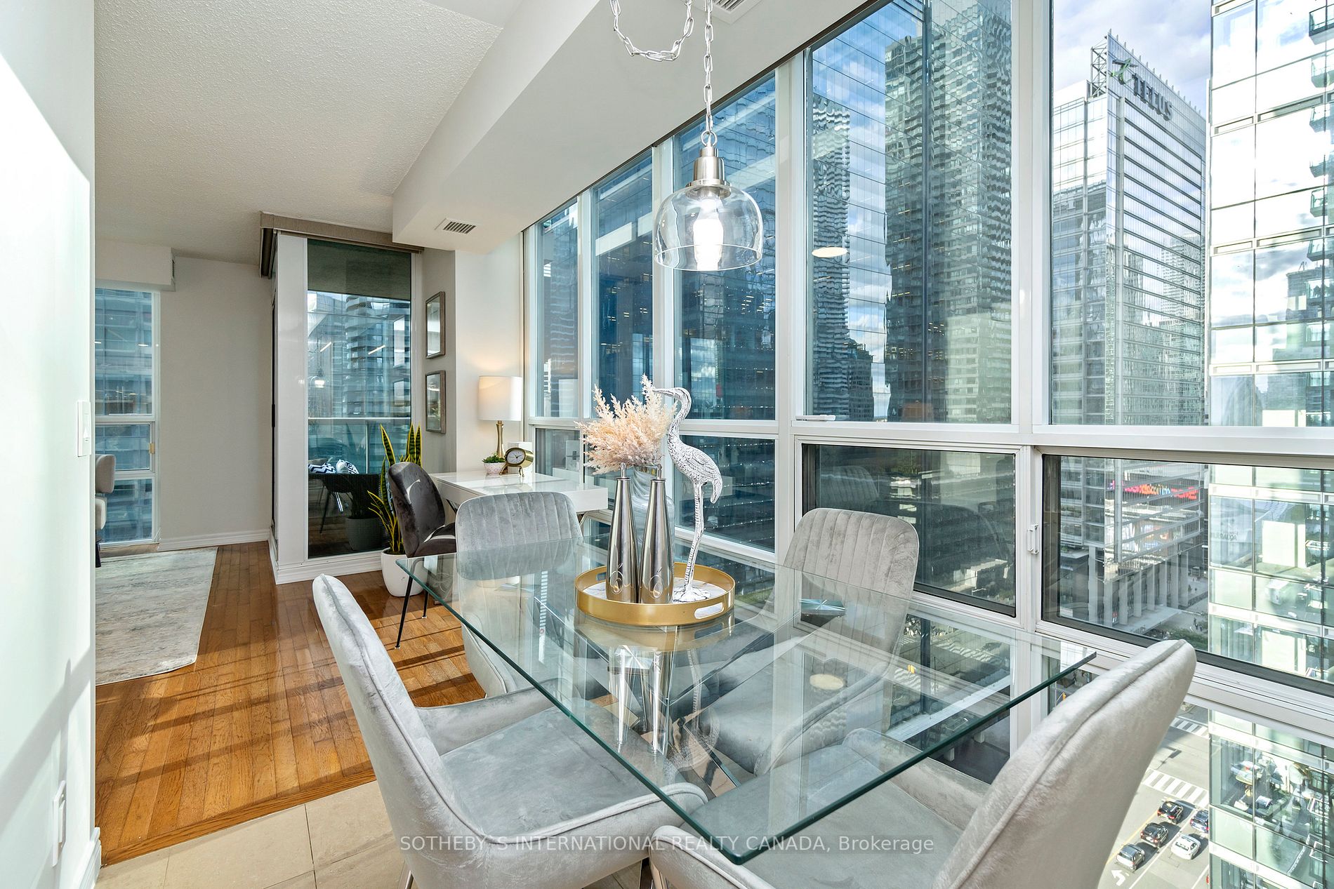 30 Grand Trunk Cres, #2206
