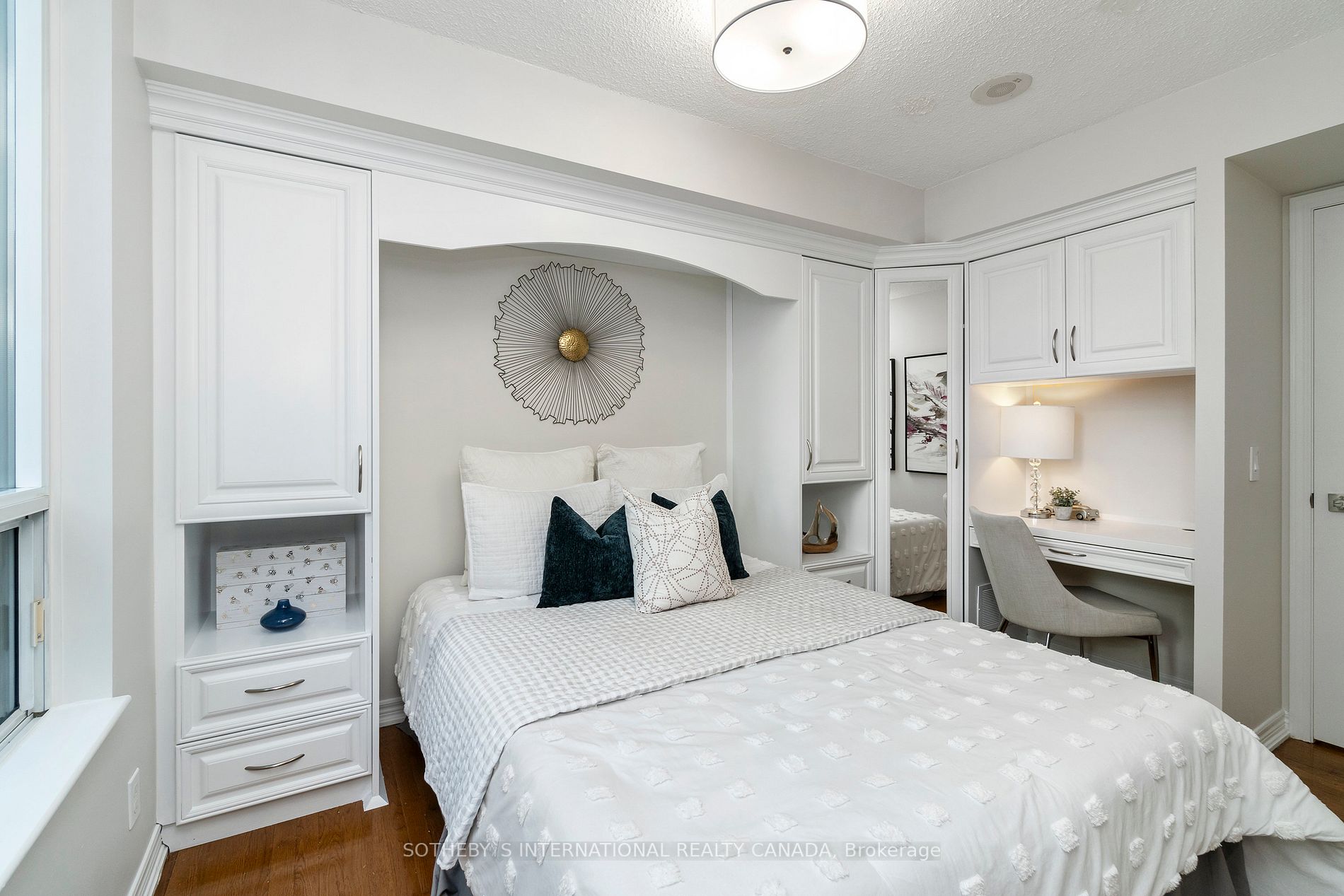 30 Grand Trunk Cres, #2206