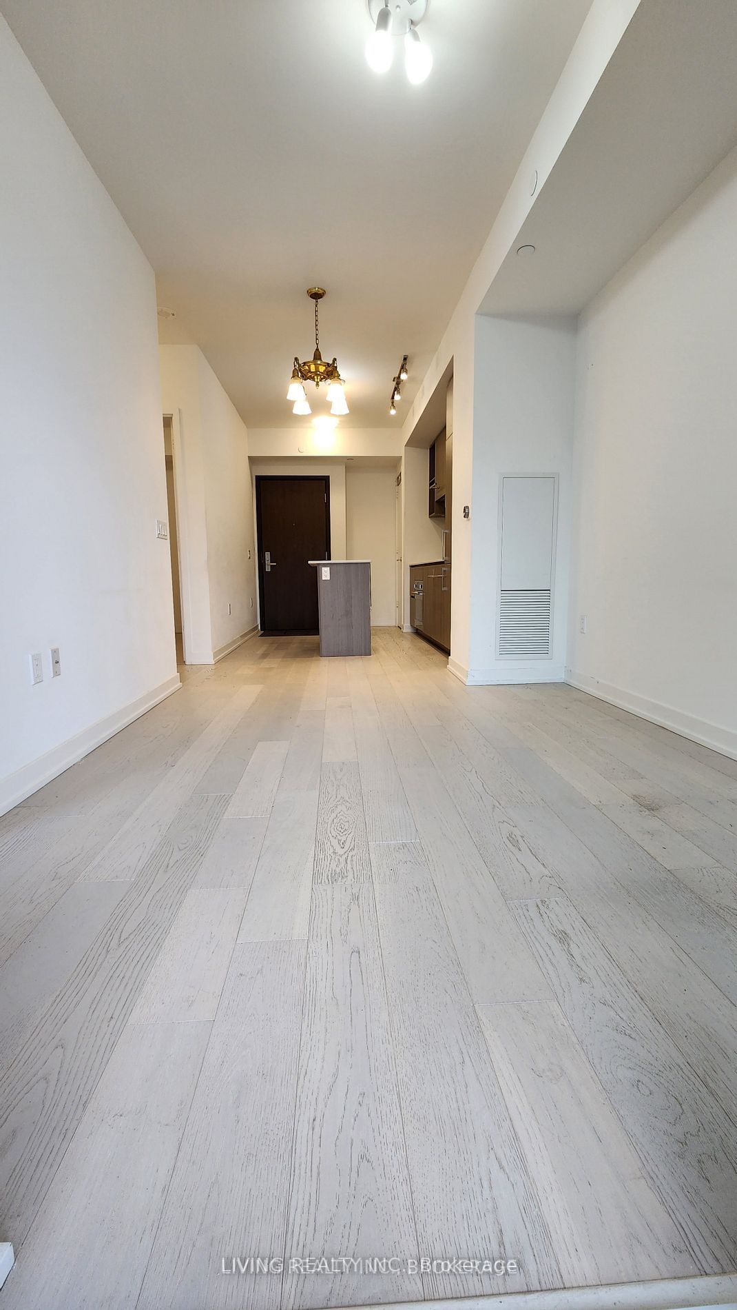 1 Yorkville Ave, #3607