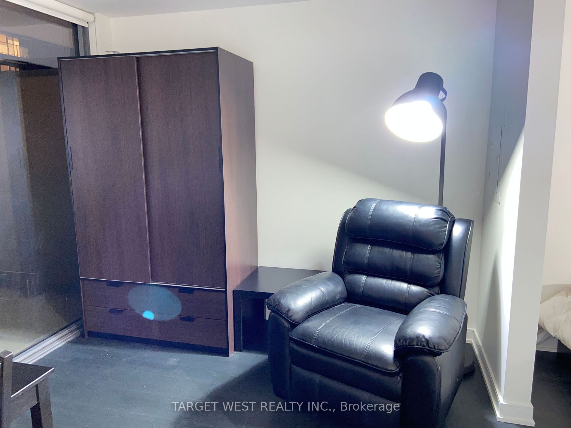 57 St Joseph St, #1305