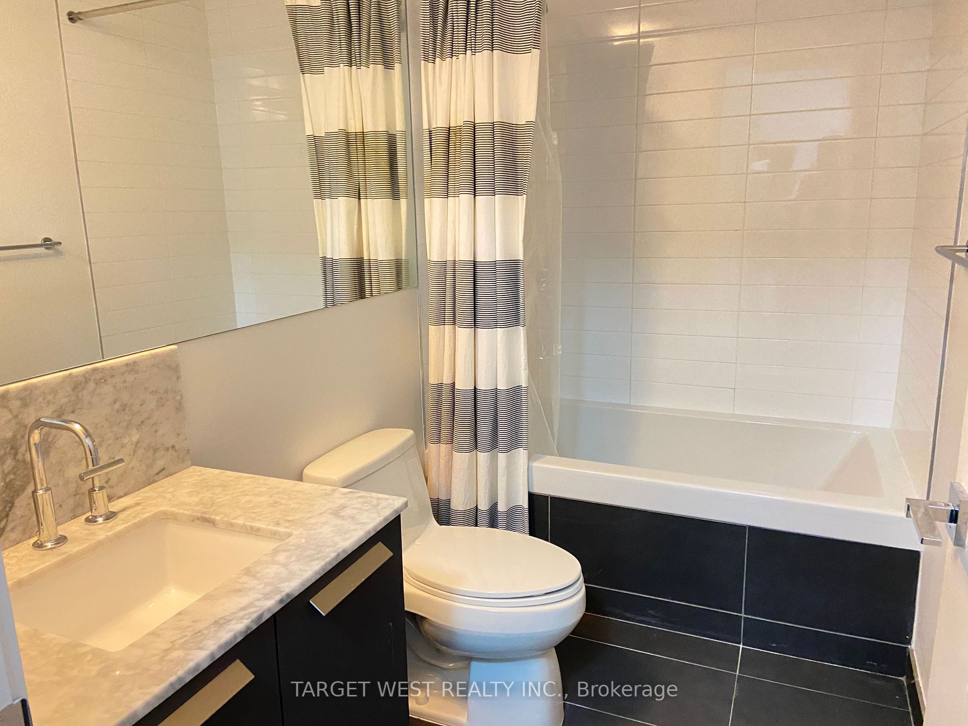 57 St Joseph St, #1305