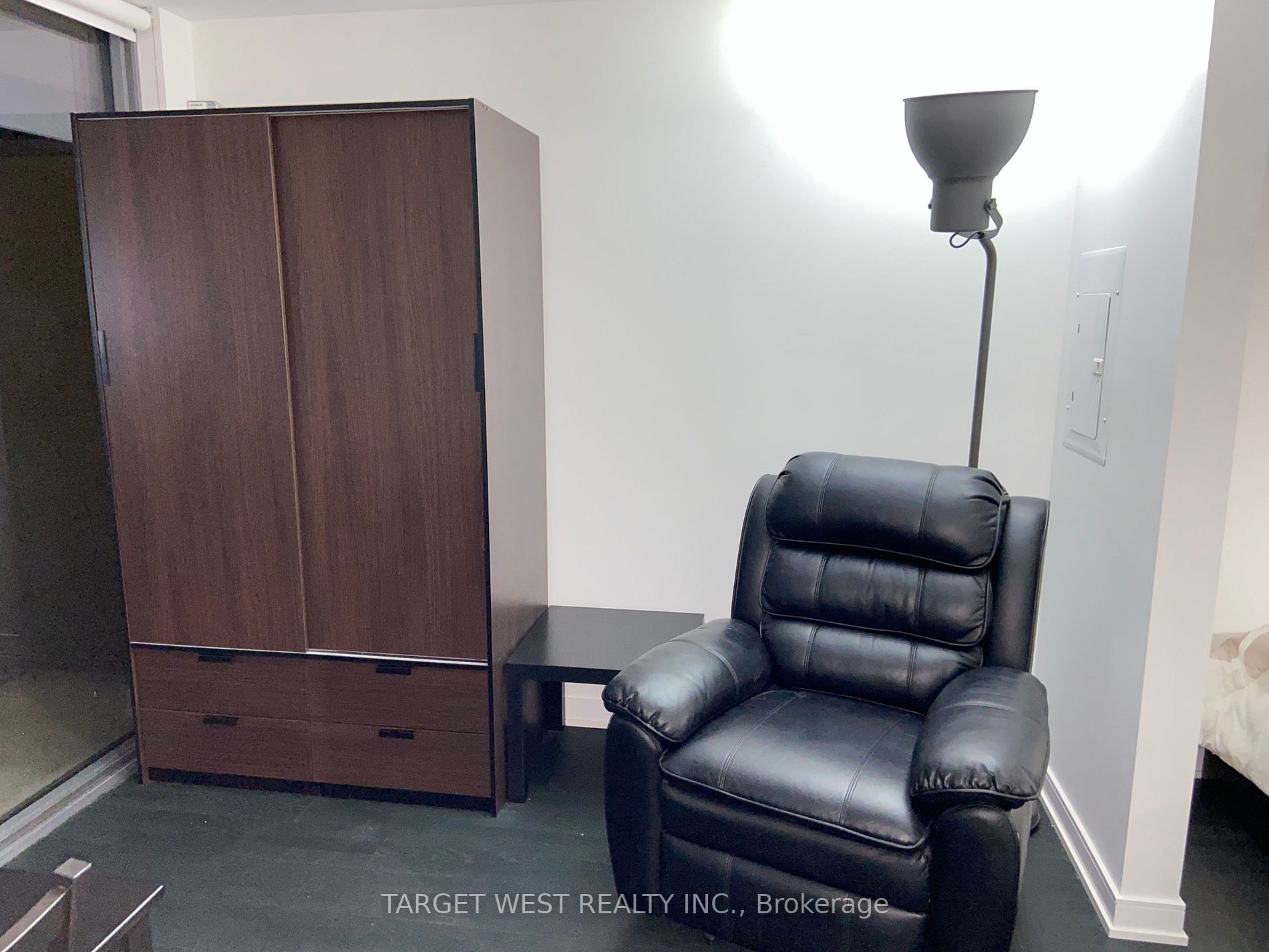 57 St Joseph St, #1305