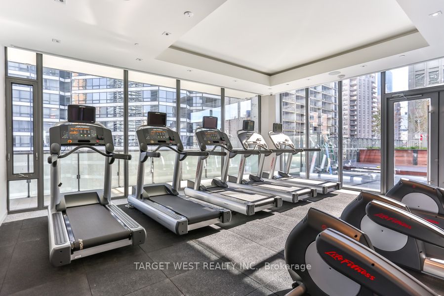 57 St Joseph St, #1305