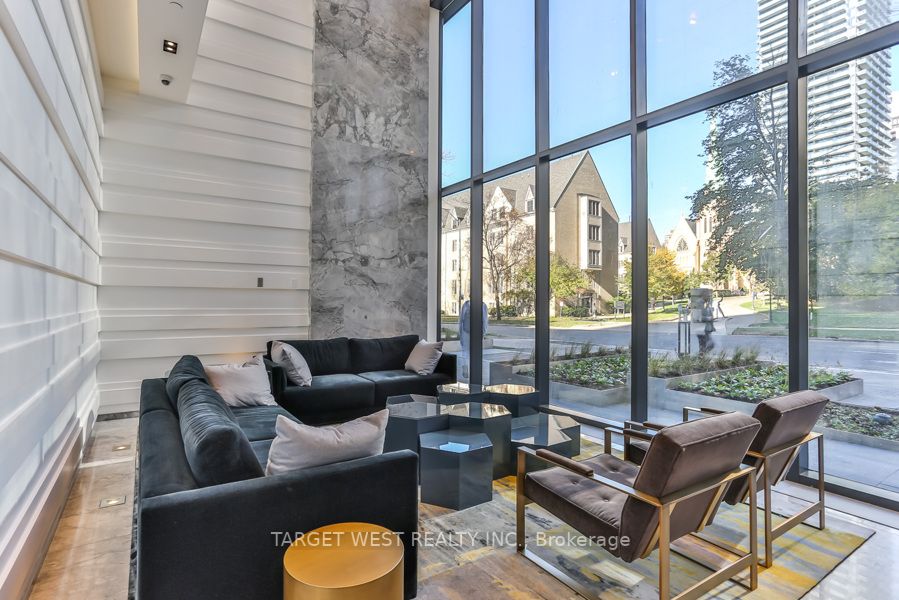 57 St Joseph St, #1305