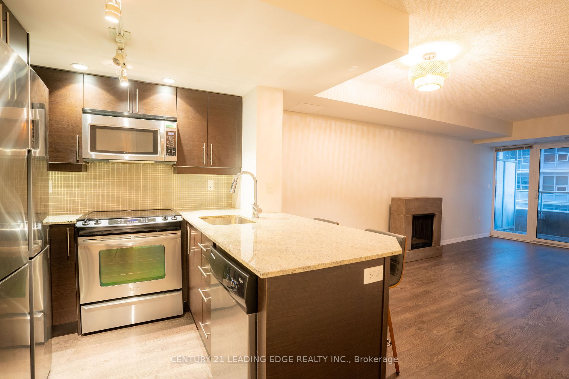 65 East Liberty St, #418