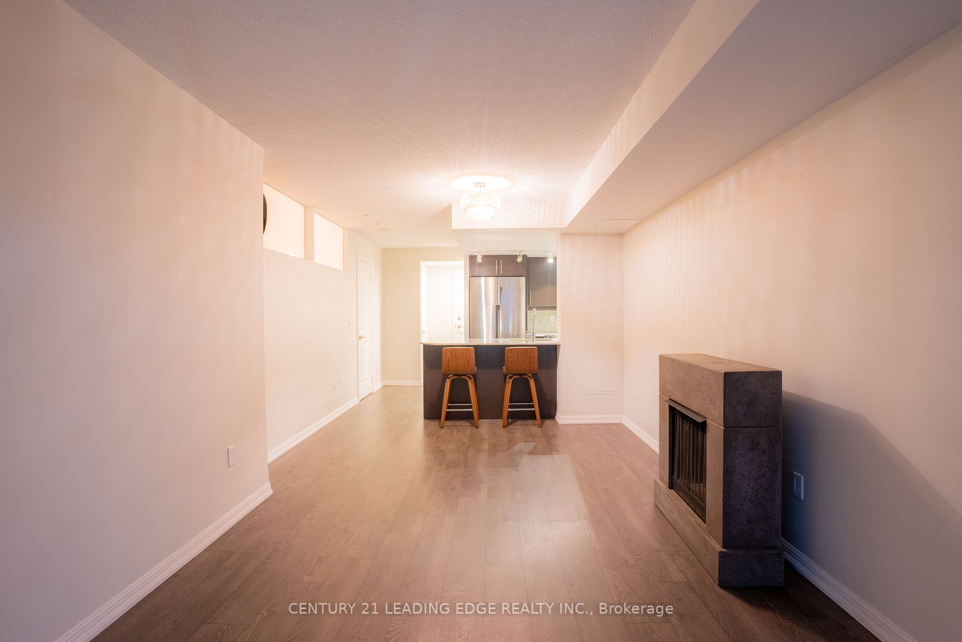 65 East Liberty St, #418
