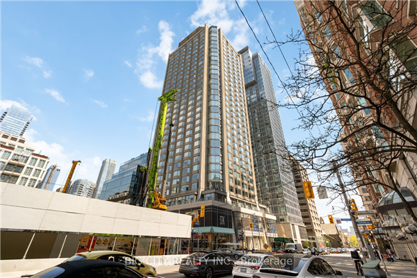 155 Yorkville Ave, Toronto