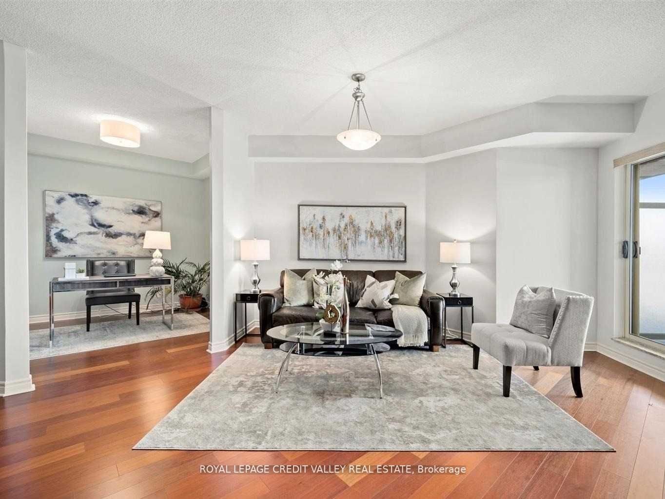 11 Christie St, #604