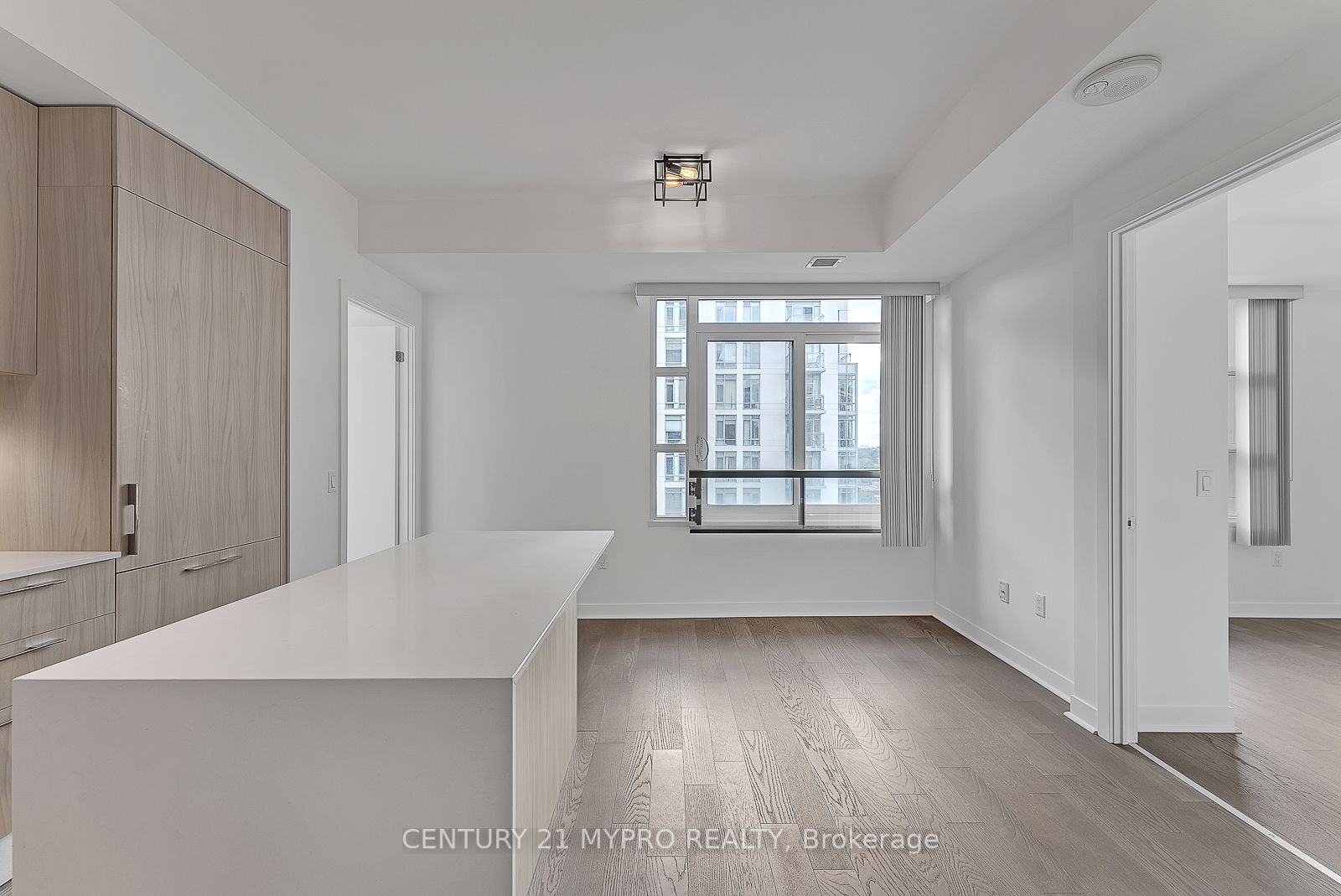 501 Adelaide St W, #1010