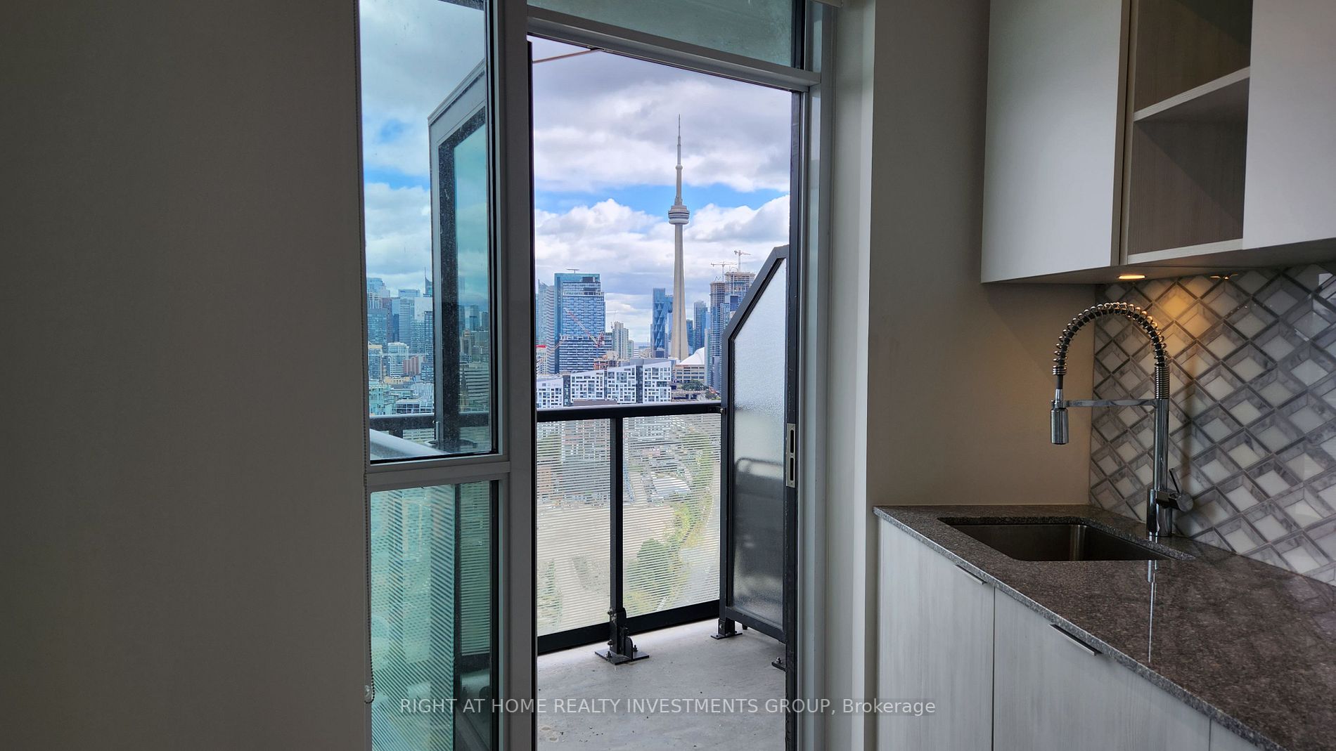 50 Ordnance St, #2709
