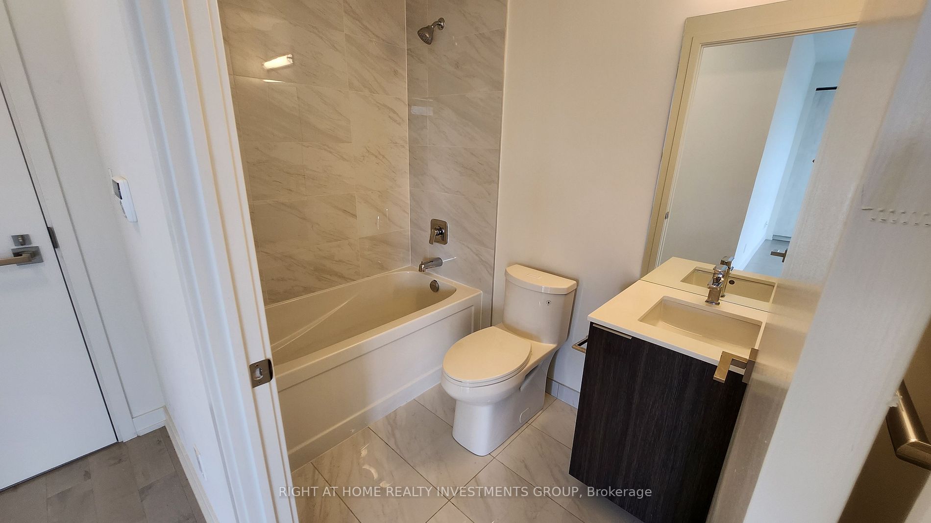 50 Ordnance St, #2709