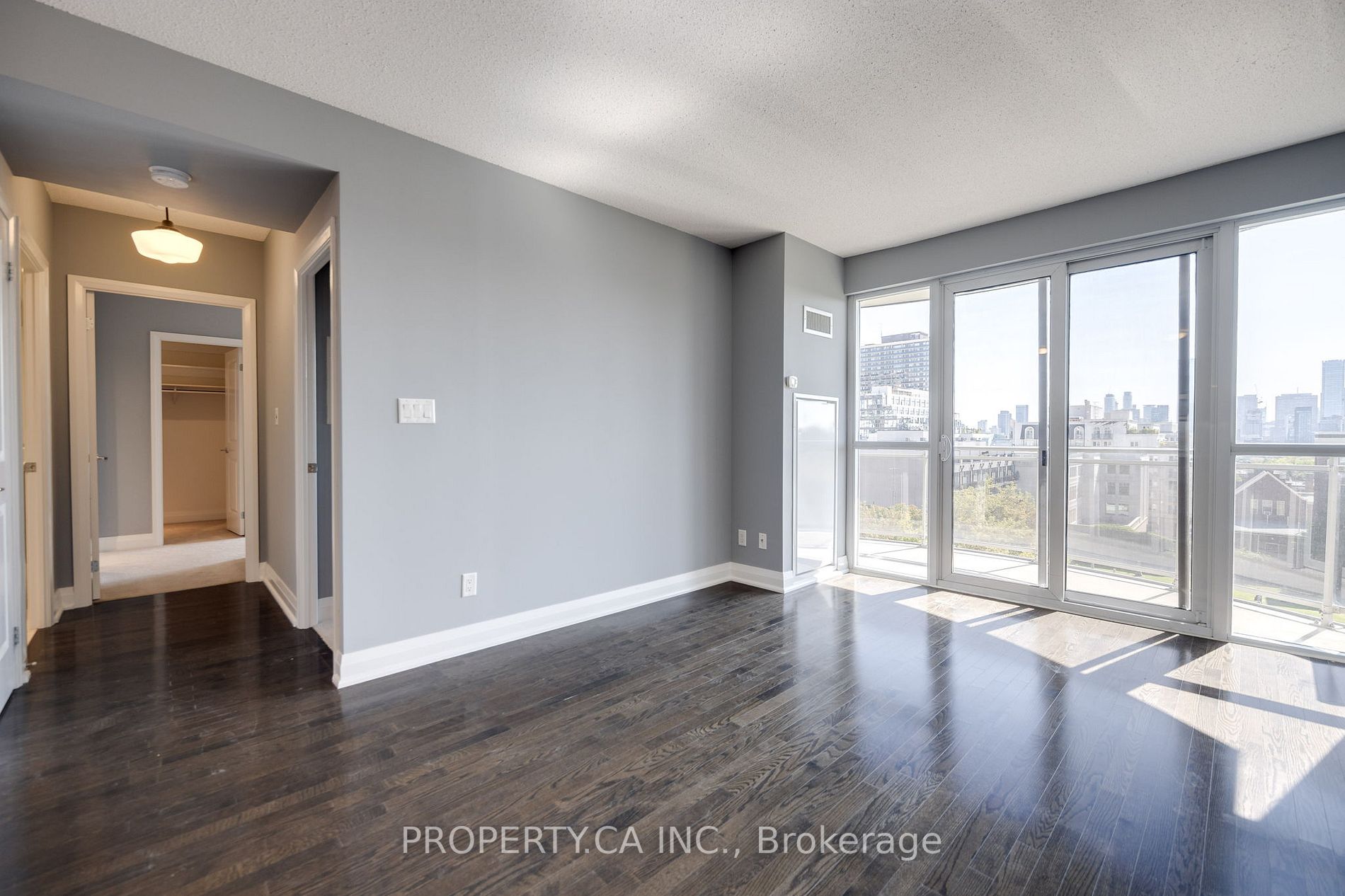 1430 Yonge St, #704