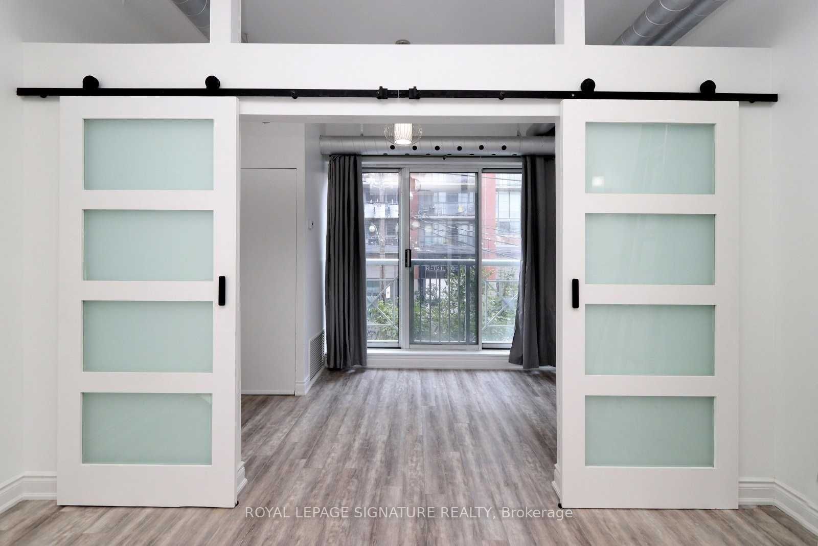 766 King St W, #205