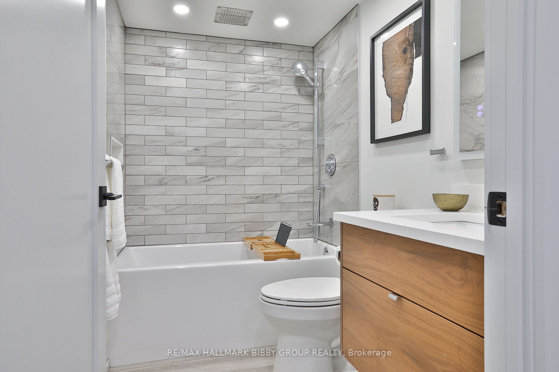 30 Harrison Garden Blvd, #2102