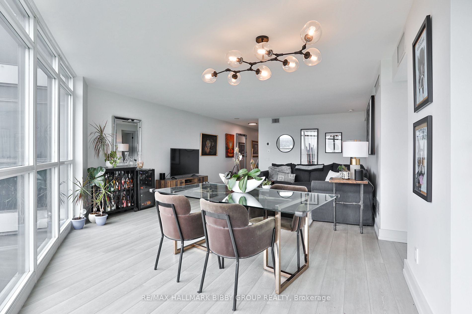 30 Harrison Garden Blvd, #2102
