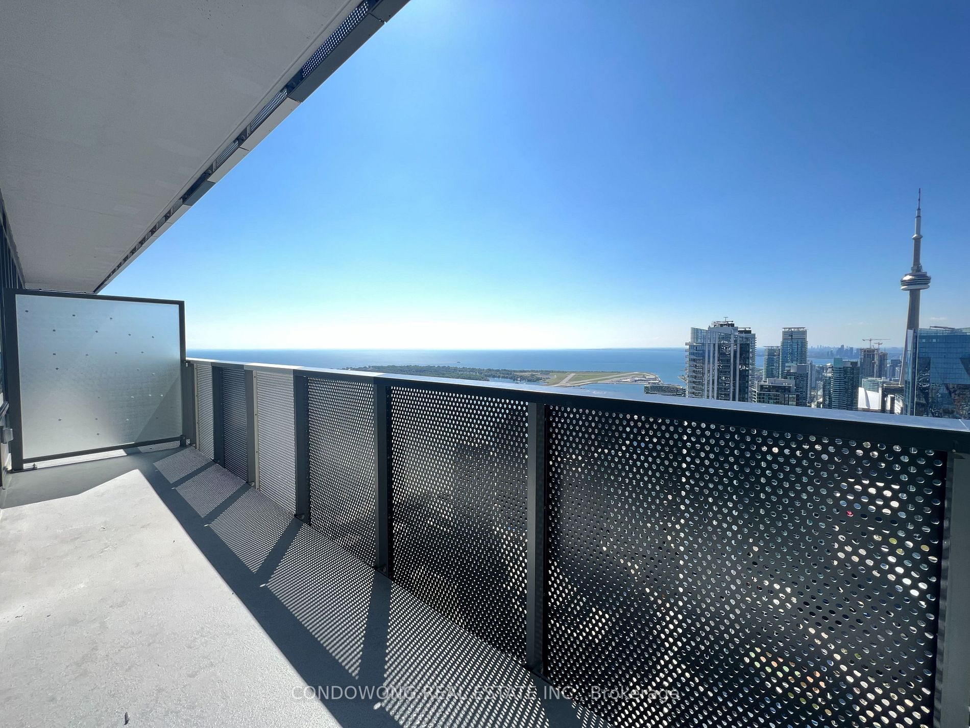 138 Downes Street, #PH210