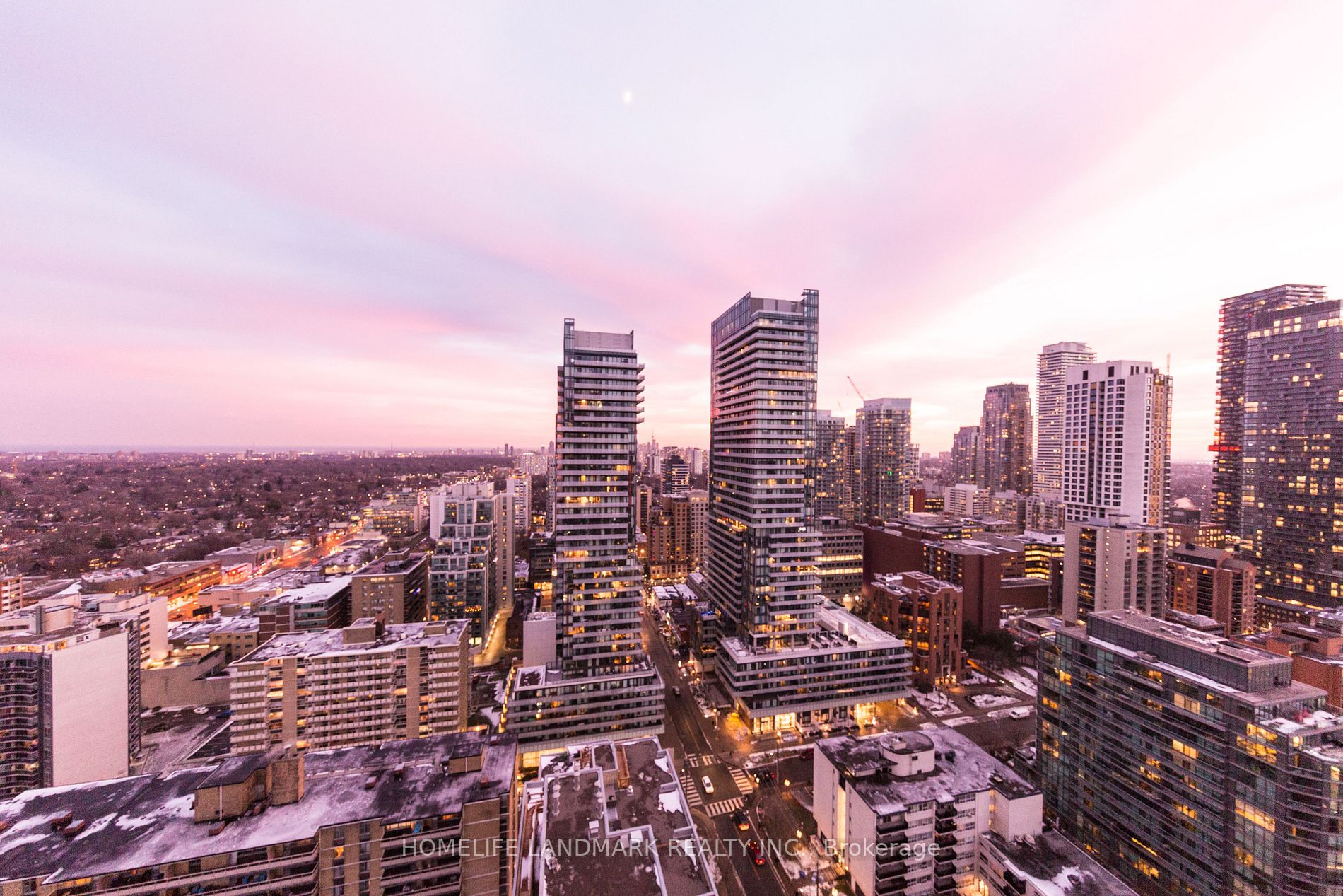 195 Redpath Ave, #3106
