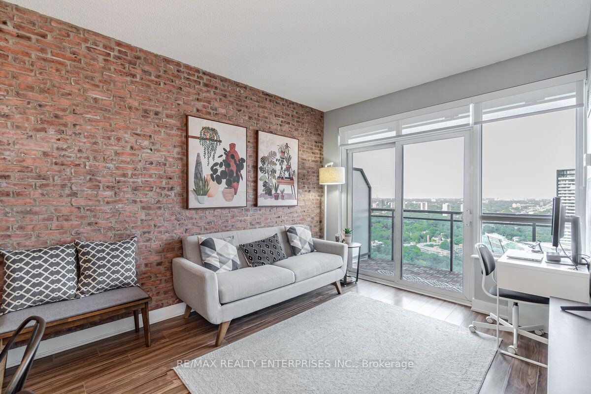 28 Linden St, #3003