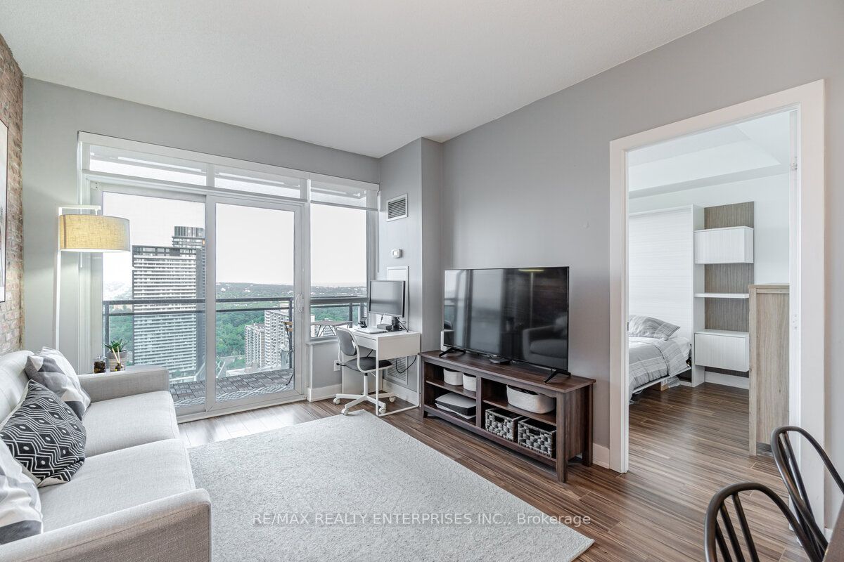 28 Linden St, #3003