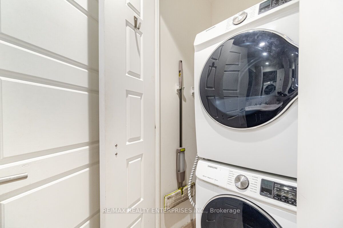28 Linden St, #3003