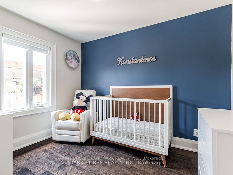 8 Dunsmore Gdns