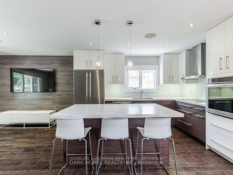 8 Dunsmore Gdns