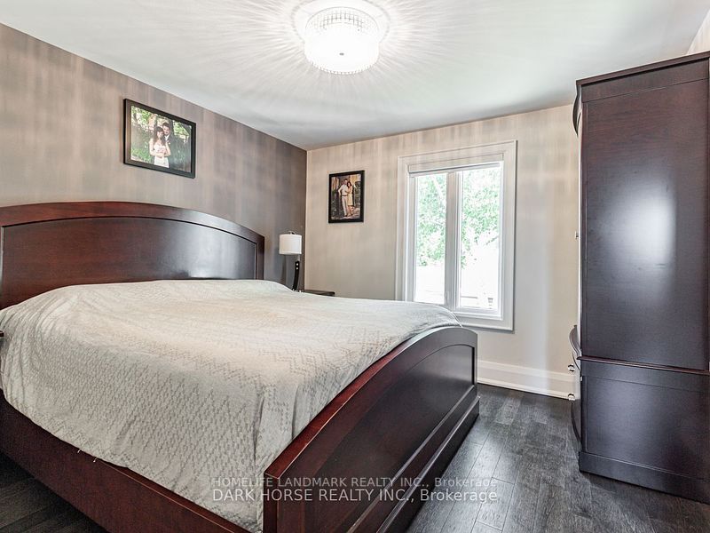 8 Dunsmore Gdns