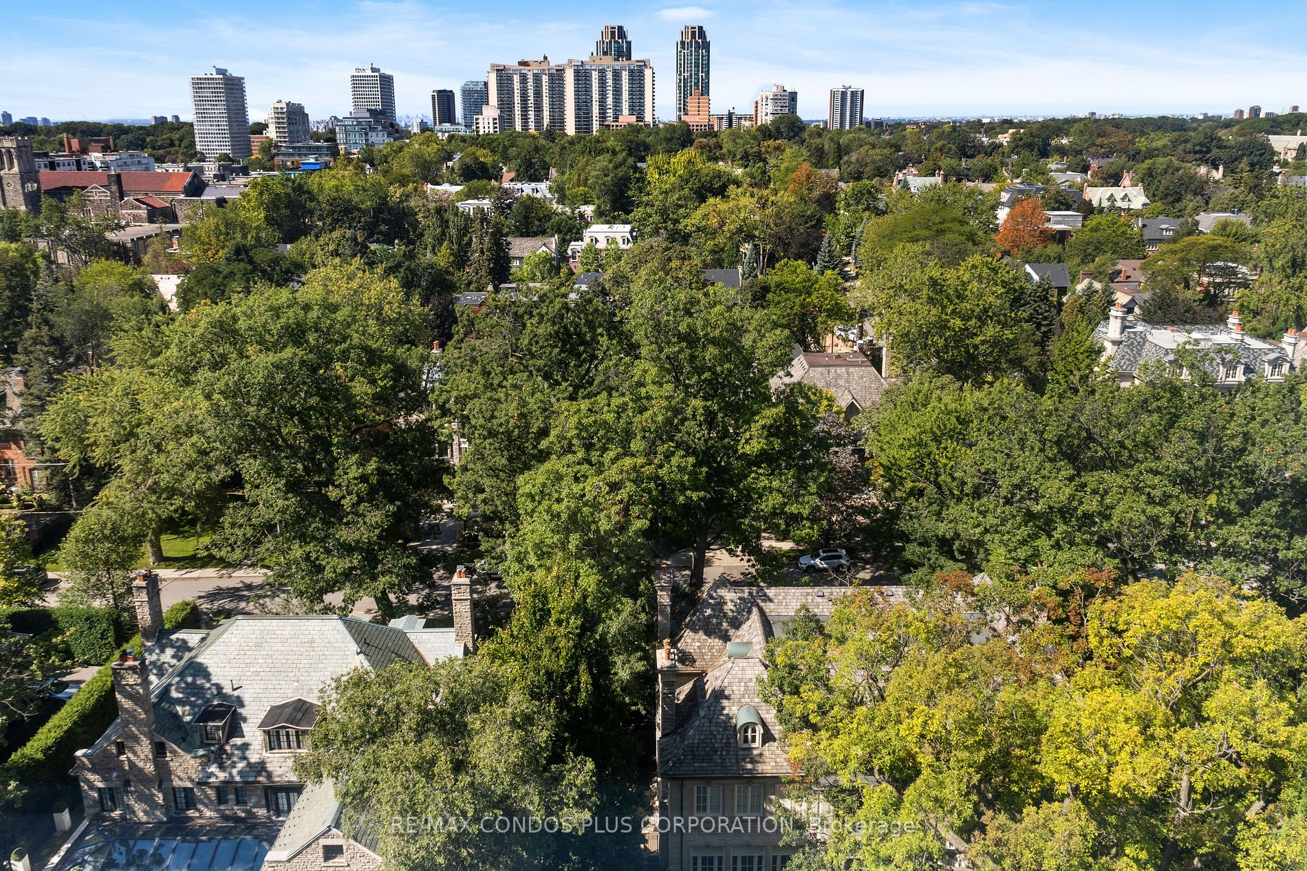 500 Avenue Rd, #1401